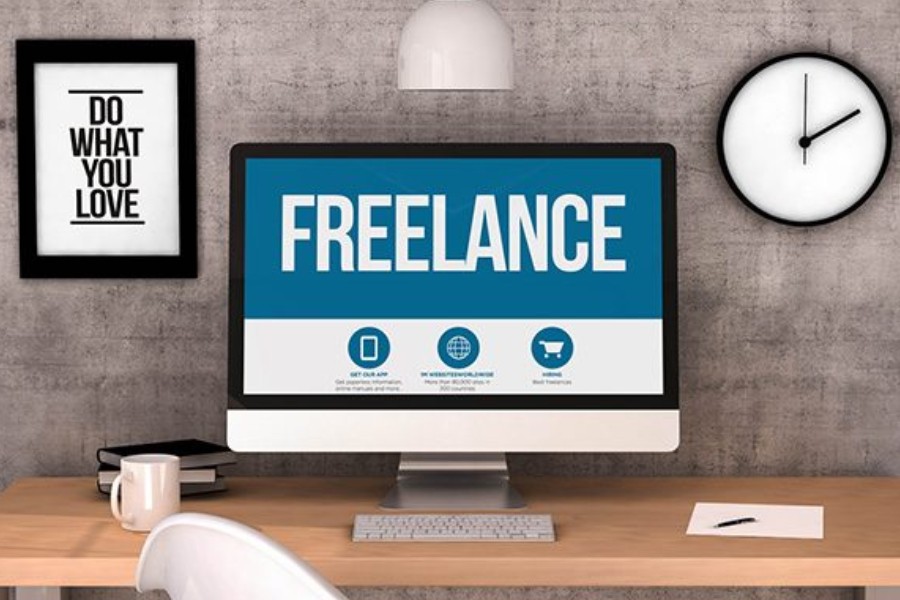 مراجعة بين العمل المستقل (Freelancing) ضد الوظيفة الثابتة
